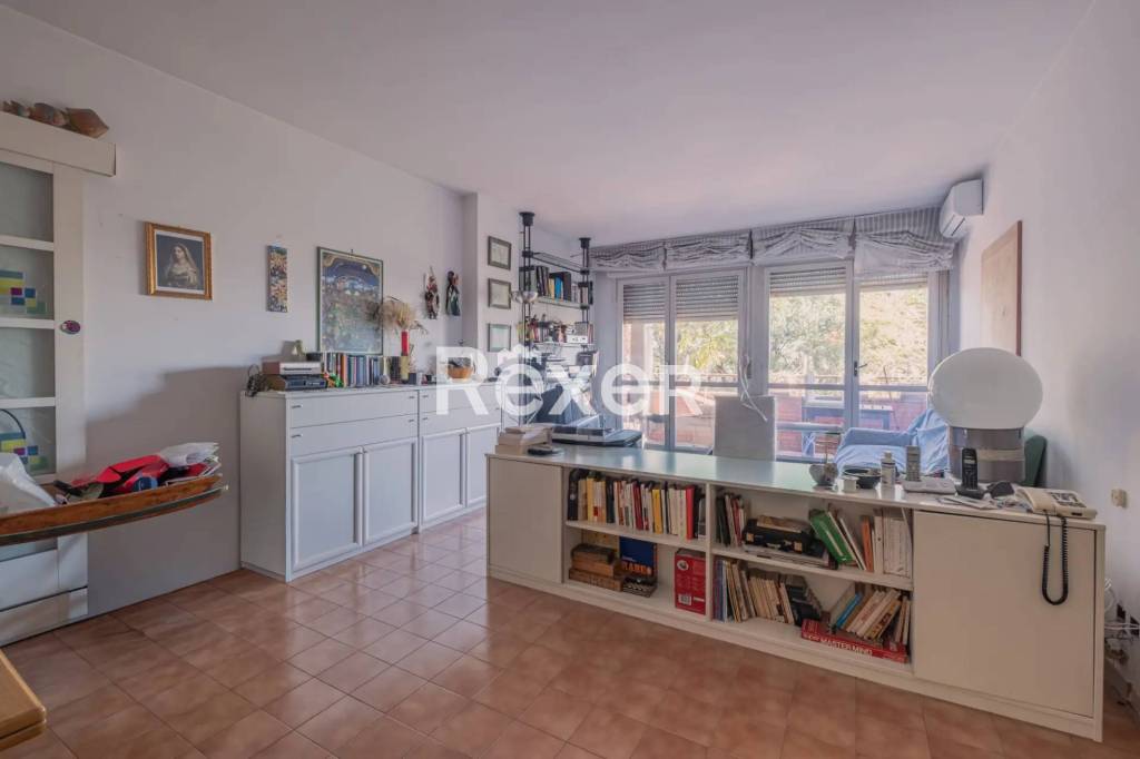 appartamento in vendita a Roma in zona Ostiense