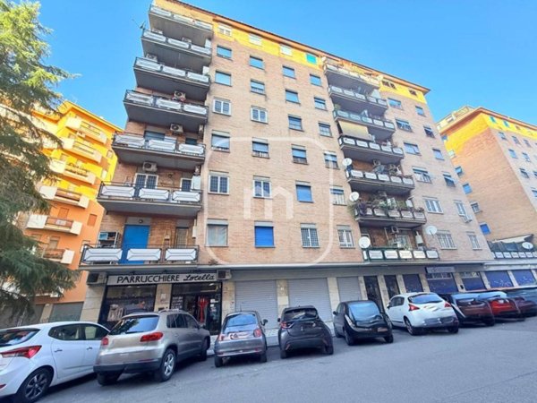 appartamento in vendita a Roma in zona Cinecittà