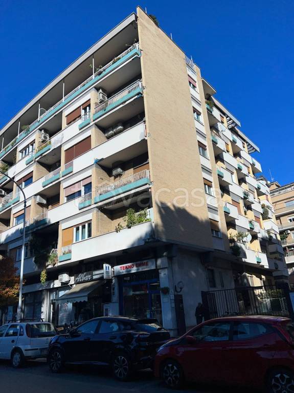 appartamento in vendita a Roma in zona Aurelio