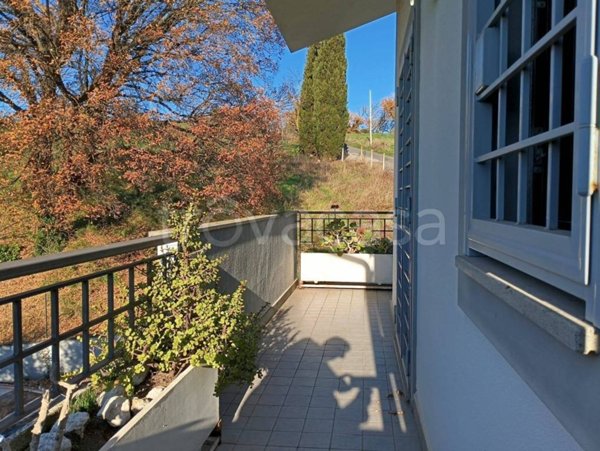 appartamento in vendita a Roma in zona Pantan Monastero