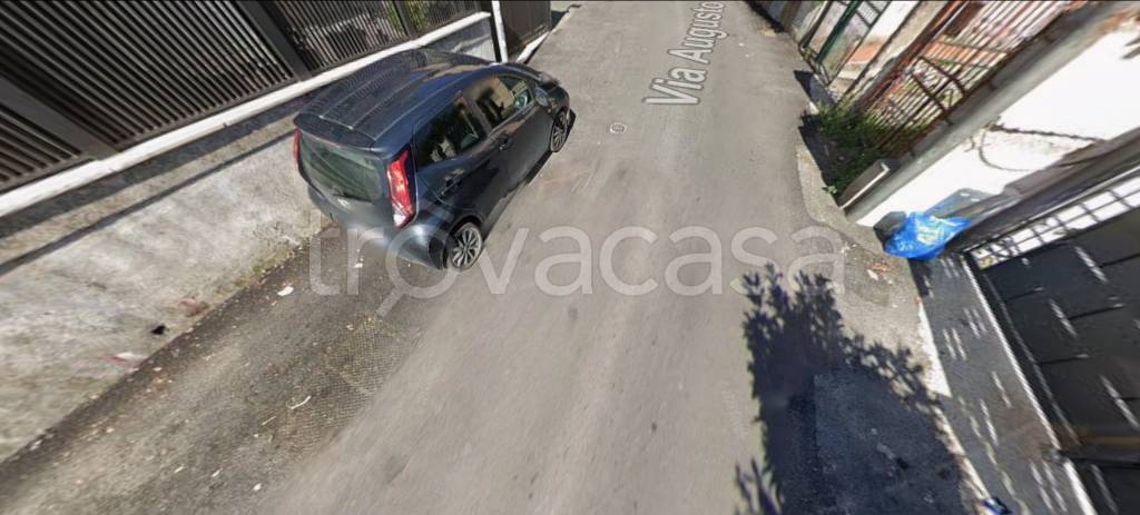 appartamento in vendita a Roma in zona Torre Angela