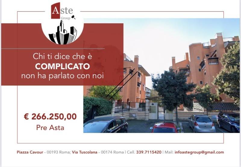 appartamento in vendita a Roma in zona Osteria del Curato