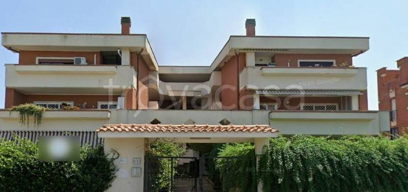 appartamento in vendita a Roma in zona Acilia