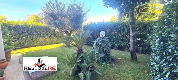 appartamento in vendita a Roma in zona Casal Morena