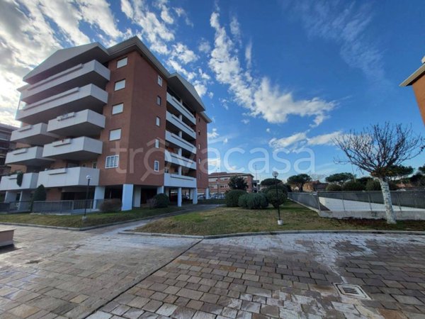 appartamento in vendita a Roma in zona Infernetto