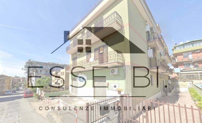 appartamento in vendita a Roma in zona Torre Angela