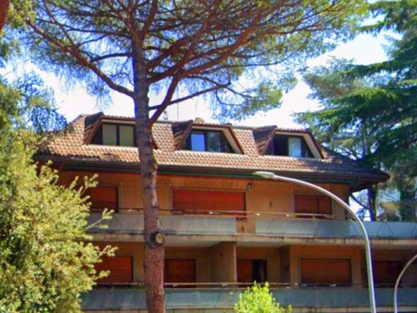 appartamento in vendita a Roma in zona EUR