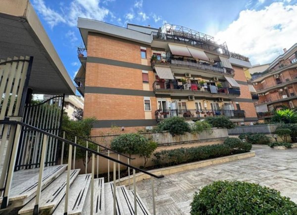 appartamento in vendita a Roma in zona Portuense