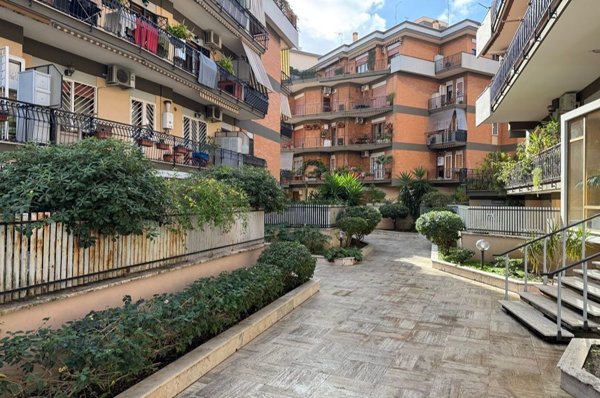 appartamento in vendita a Roma in zona Portuense