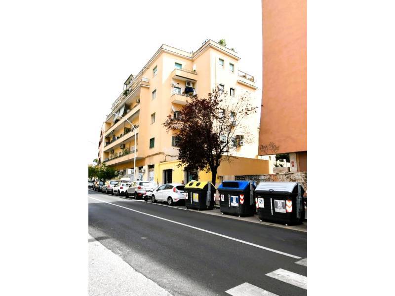 appartamento in vendita a Roma in zona Gianicolense