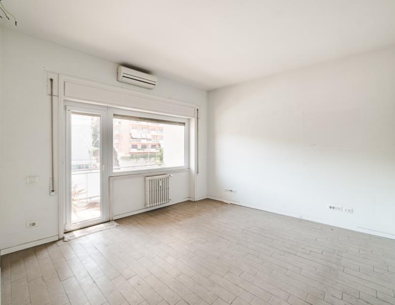 appartamento in vendita a Roma in zona Tor di Quinto