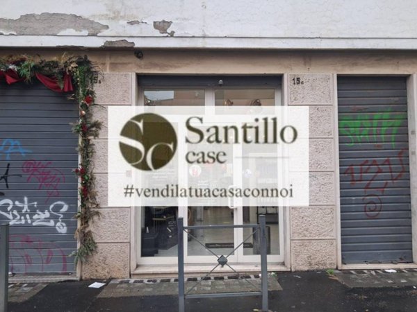 negozio in vendita a Roma in zona Tuscolano