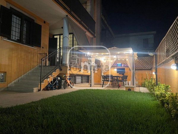 appartamento in vendita a Roma in zona Borghesiana