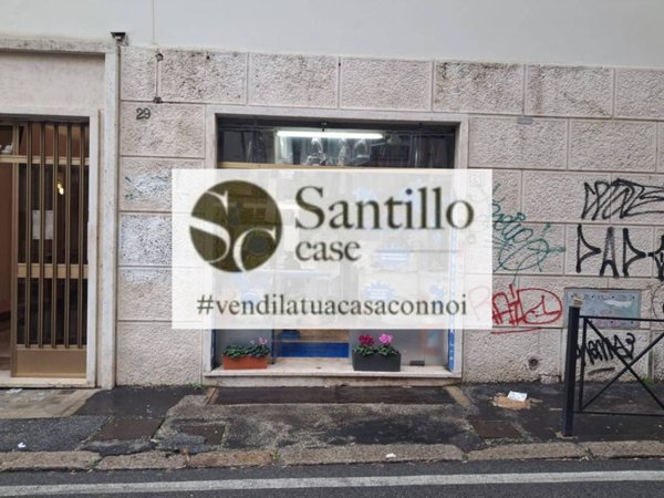 negozio in vendita a Roma in zona Tuscolano