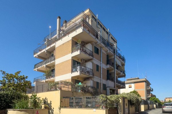 appartamento in vendita a Roma in zona Portuense
