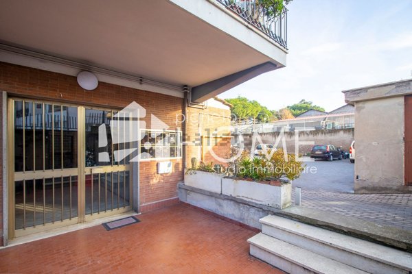 appartamento in vendita a Roma in zona Torre Maura