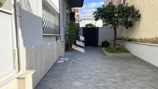 appartamento in vendita a Roma in zona Dragona/Bagnoletto