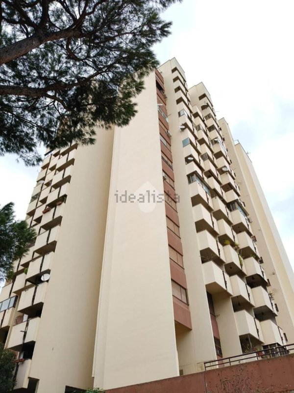 appartamento in vendita a Roma in zona Ostiense