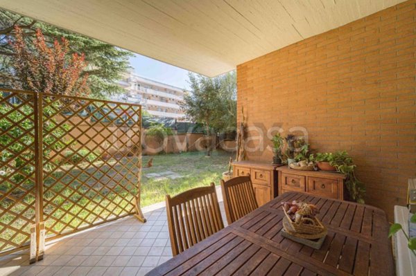 appartamento in vendita a Roma in zona Corviale