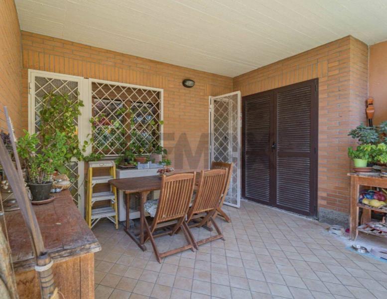 appartamento in vendita a Roma in zona Corviale