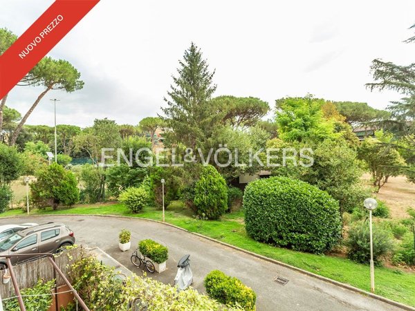 appartamento in vendita a Roma in zona Giuliano Dalmata