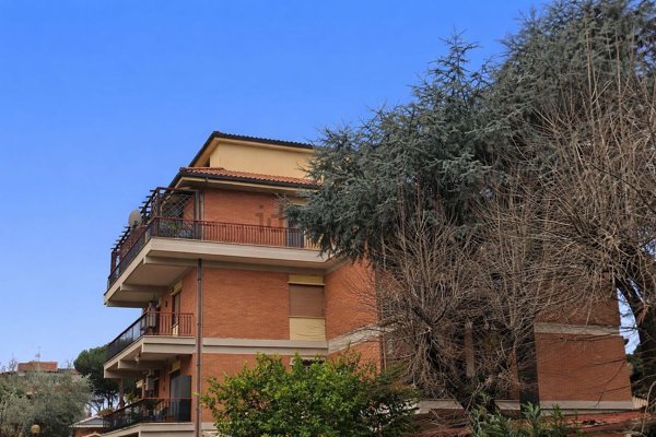 appartamento in vendita a Roma in zona Osteria del Curato