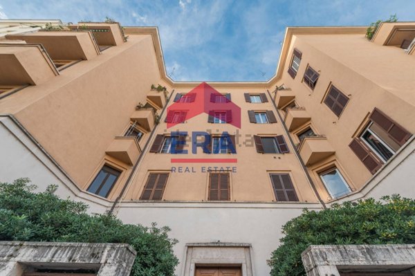 appartamento in vendita a Roma in zona Della Vittoria