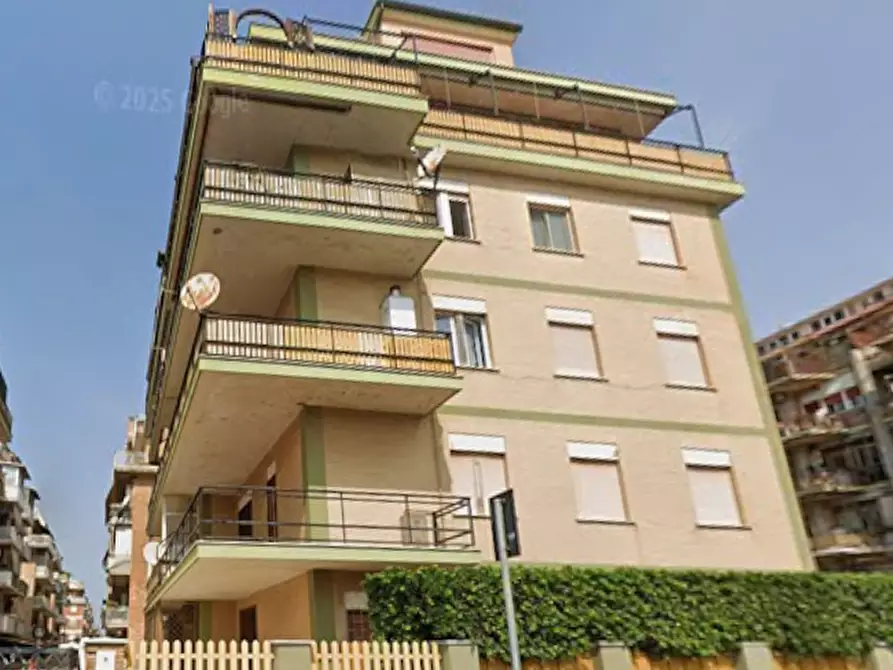 appartamento in vendita a Roma in zona Ostia Antica