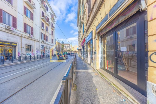 locale commerciale in vendita a Roma in zona Tiburtino