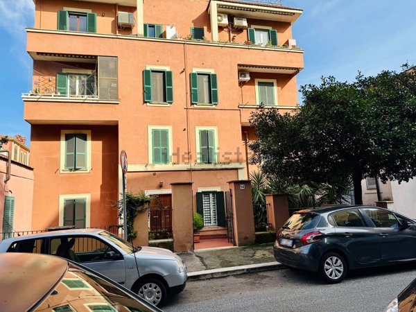 appartamento in vendita a Roma in zona Gianicolense