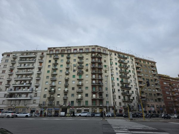 appartamento in vendita a Roma in zona Appio Latino