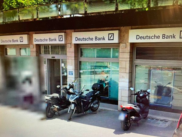 negozio in vendita a Roma in zona Della Vittoria