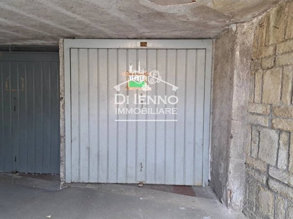 negozio in vendita a Roma in zona Tor di Quinto