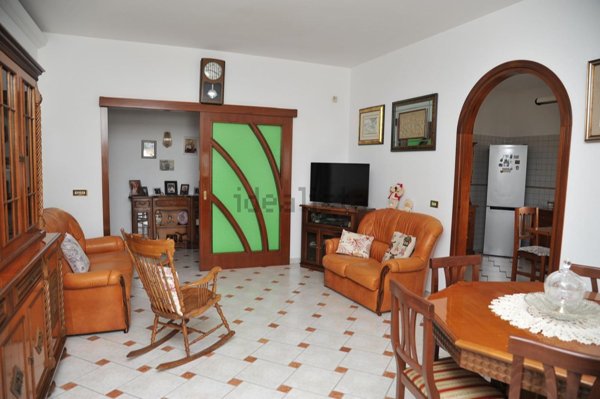 casa indipendente in vendita a Roma in zona Corviale