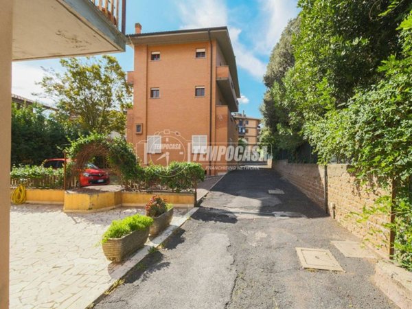 appartamento in vendita a Roma in zona Grottarossa