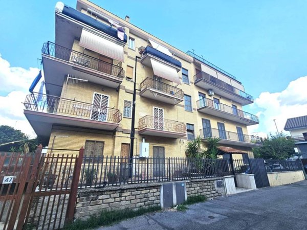 appartamento in vendita a Roma in zona Torre Angela