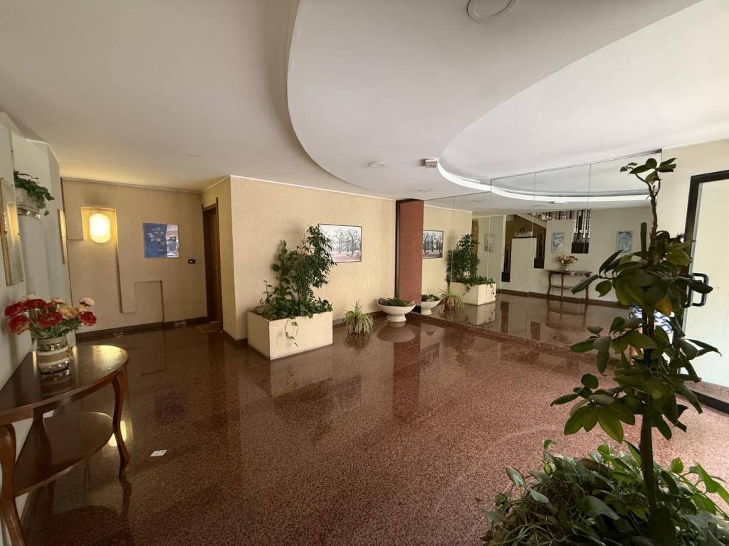 appartamento in vendita a Roma in zona Giuliano Dalmata