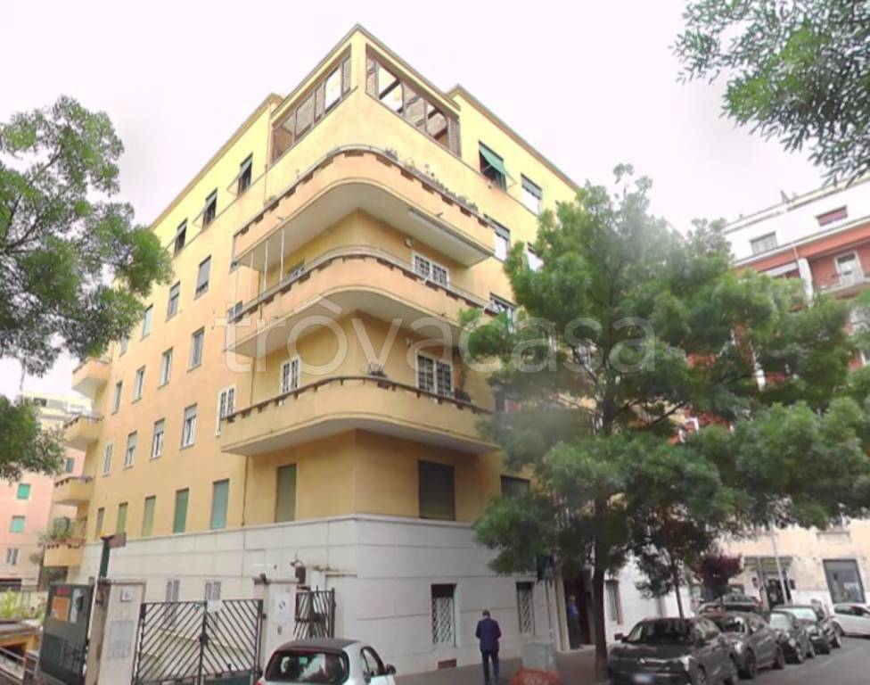 appartamento in vendita a Roma in zona Acilia