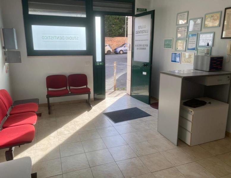 negozio in vendita a Roma in zona Prenestino-Labicano