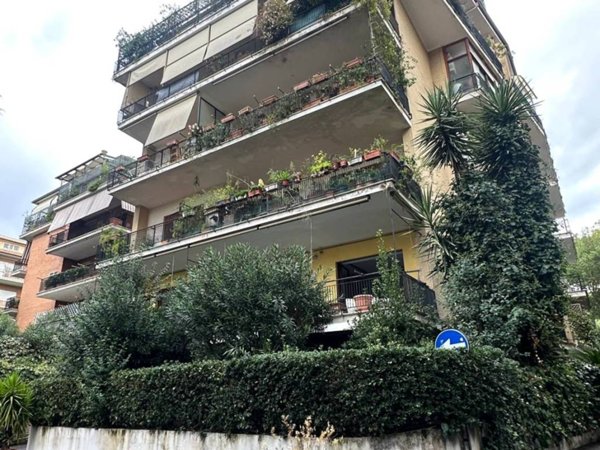 appartamento in vendita a Roma in zona Grottarossa