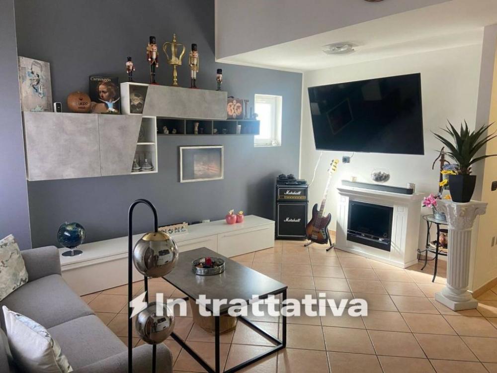 casa indipendente in vendita a Roma in zona Ponte di Nona