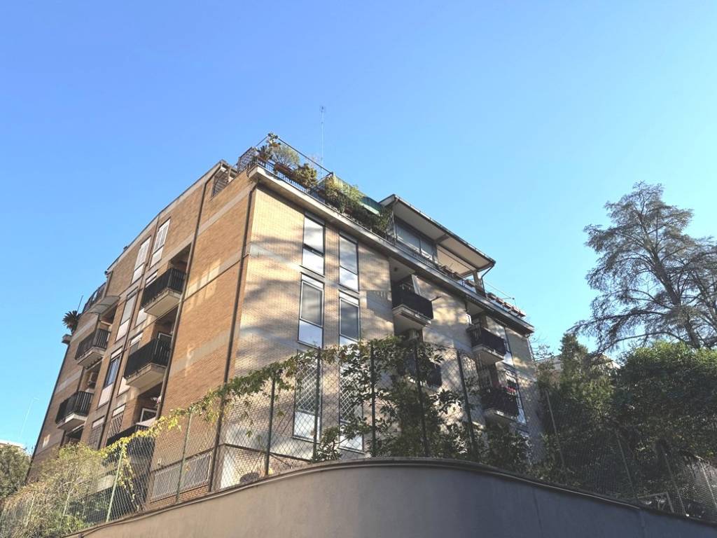 appartamento in vendita a Roma in zona Gianicolense