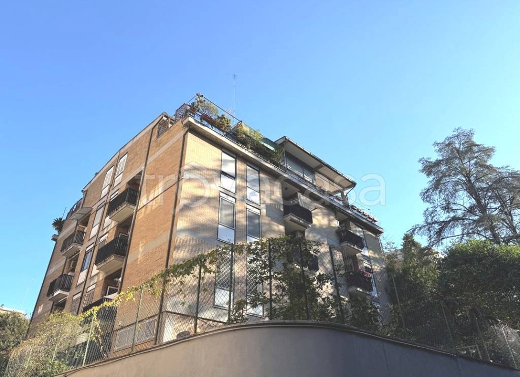 appartamento in vendita a Roma in zona Gianicolense
