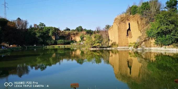 locale commerciale in vendita a Roma in zona Ponte Mammolo