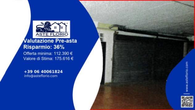 ufficio in vendita a Roma in zona Finocchio