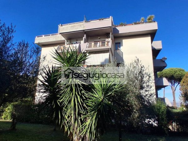 appartamento in vendita a Roma in zona Tor di Quinto