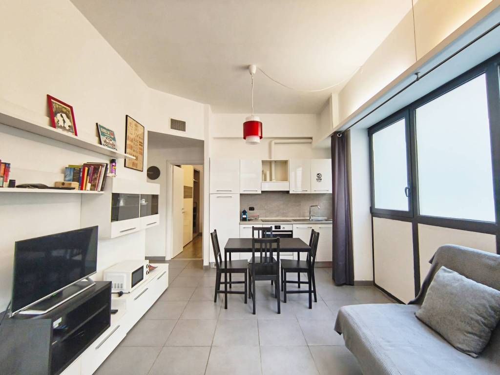 appartamento in vendita a Roma in zona Ostiense