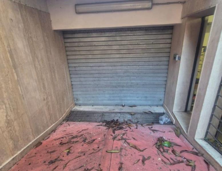 negozio in vendita a Roma in zona Portuense