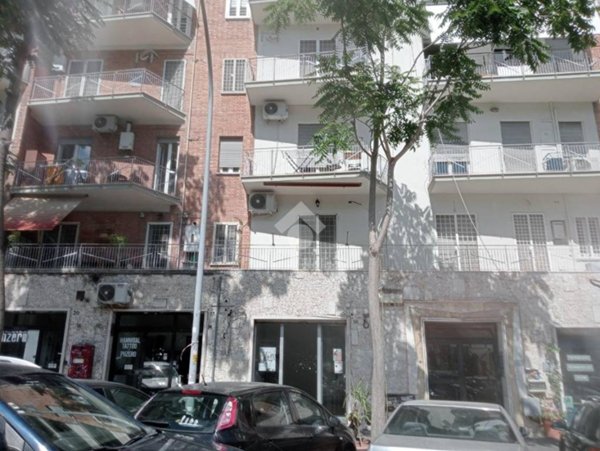 negozio in vendita a Roma in zona Ostiense