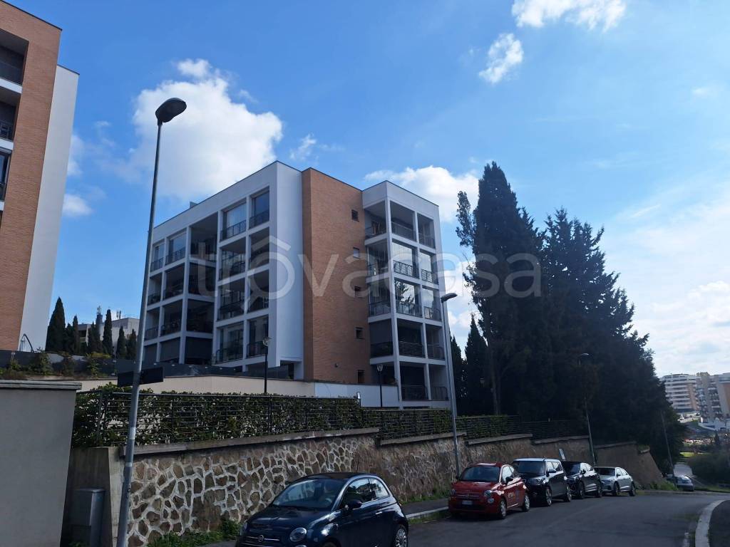 appartamento in vendita a Roma in zona Aurelio